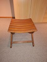 Klapphocker aus Holz braun klappbar gebrauchter Zustand