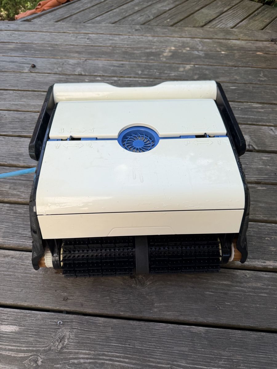 Dolphin Schwimmbad-Zubehör: Poolroboter – Defekt aus Basadingen von FwIn1 9