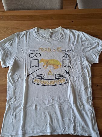 Hufflepuff T-Shirt Grösse M, Harry Potter Fanartikel