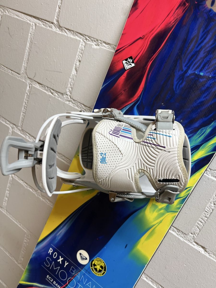 Roxy Board: Coolest snowboard on earth Roxy Banana Smooth EC2 + bindings – Usato da Watt venduto da rmt07 6