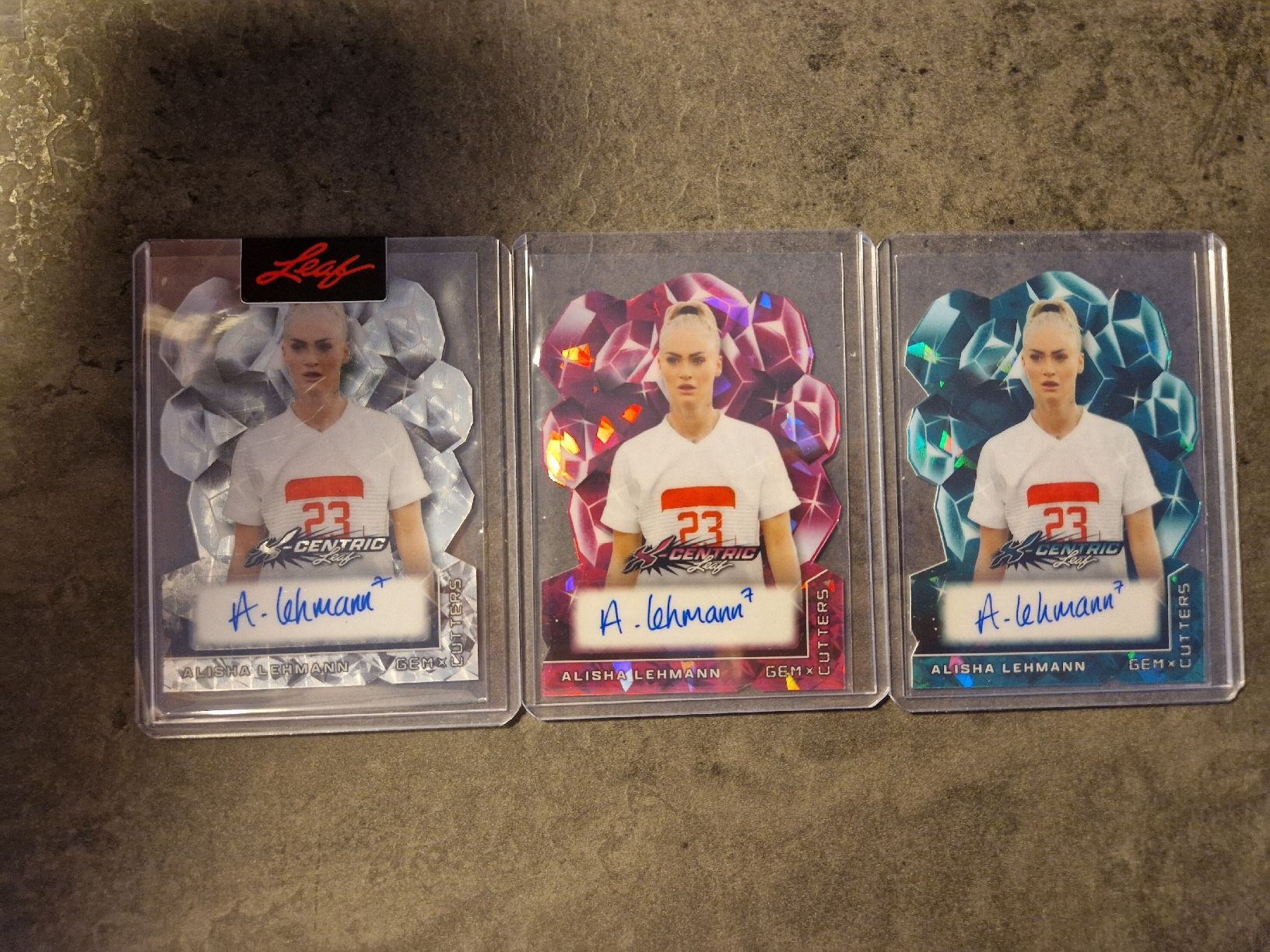 Topps Carte collezionabili: Alisha Lehmann Rainbow 1/1 Leaf mit Autogramm – Nuovo (secondo la descrizione) da Seon venduto da Passion4SoccerCards