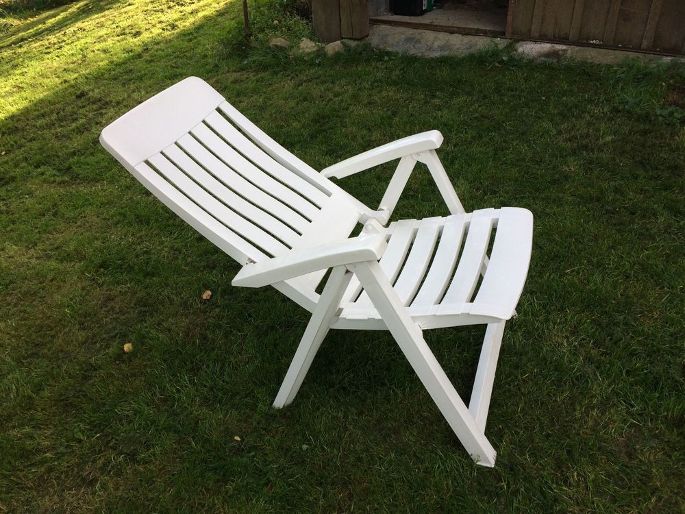 GartenRelaxStuhl weiss Kunststoff klappbar Kaufen auf Ricardo