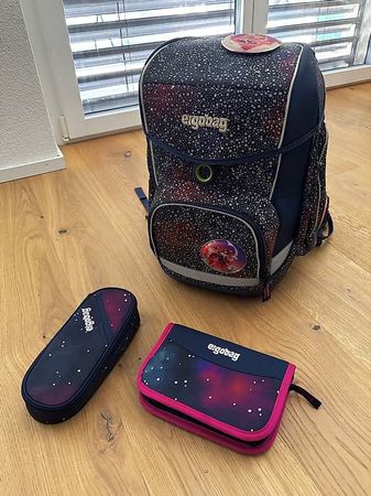Ergobag Bärlaxy mit Etui