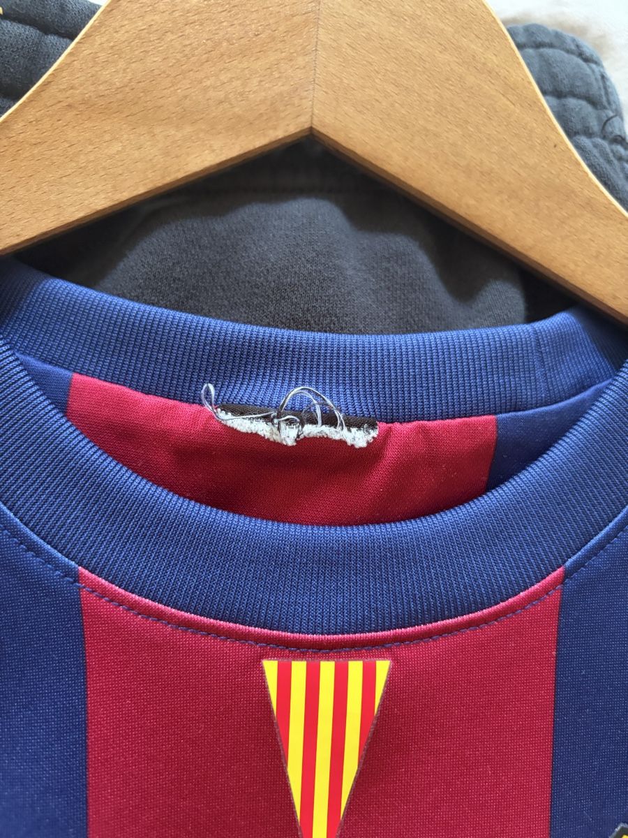 FC Barcelona Canottiere & Pantaloni: Barcelona Trikot 2014/15 - Grösse M – Usato da Basel venduto da val_c6ww 2