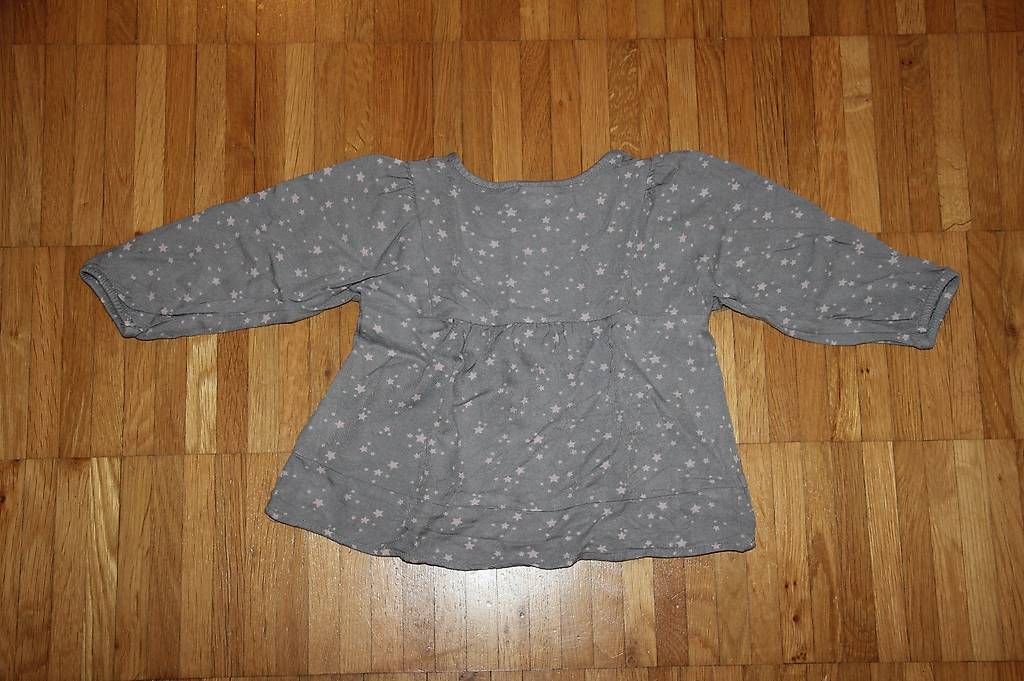 H&M Camicette, T-shirt & Top: herzige Bluse von H&M in der Grösse 80 – Usato da Zürich venduto da Mola80 2