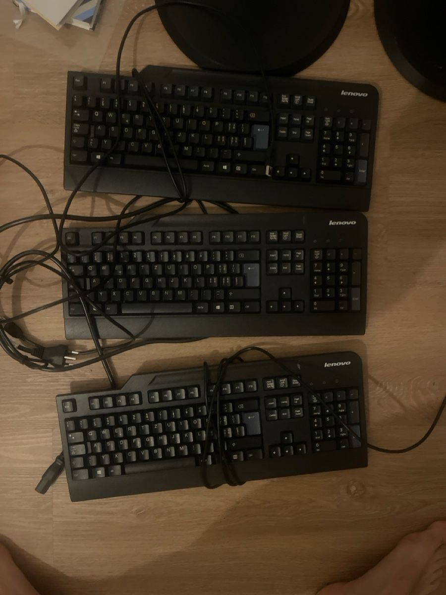 PCs: 3x Computer ohne festplatte defekt gebraucht – Defekt aus schaffhausen von mau_7lb9 3