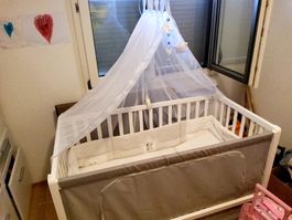 Babybett weiss mit Nestchen und Himmel