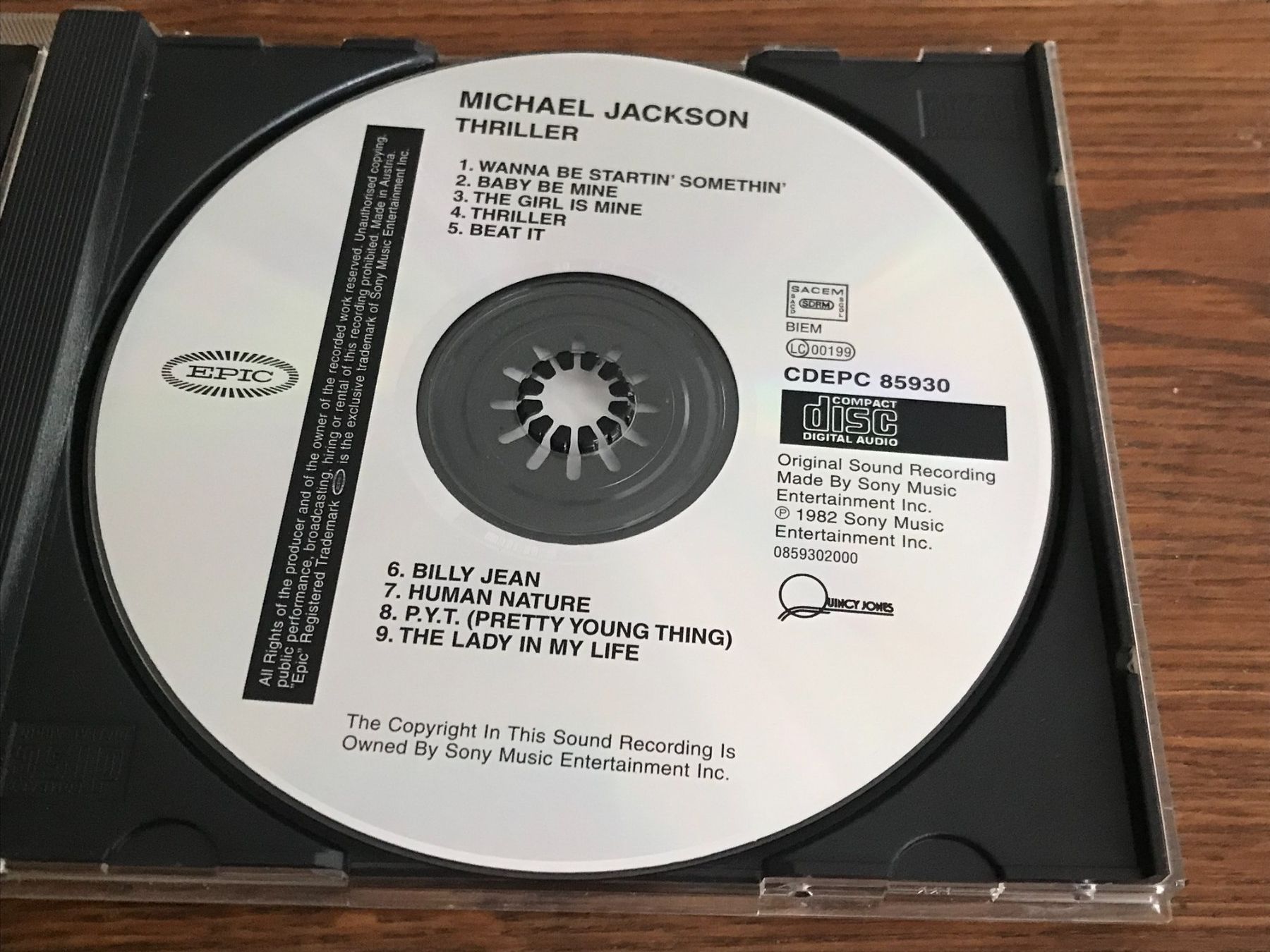 CDs: MICHAEL JACKSON - Thriller - CD – Gebraucht aus Buchs AG von Archie 1