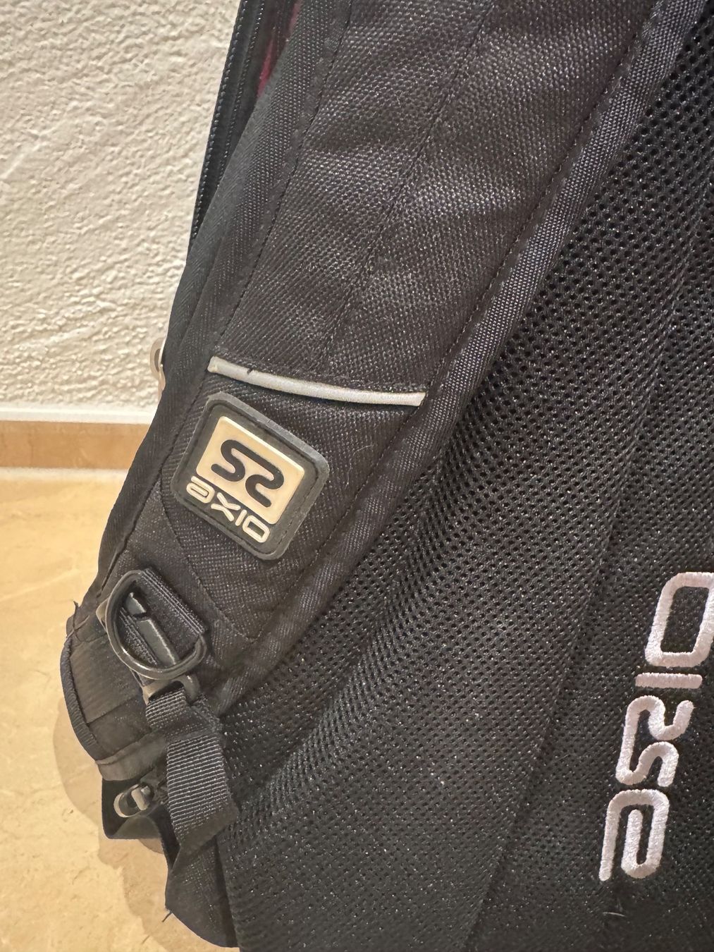 Zaini: Axio NWT Motorrad/Cycling Hardshell Rucksack. NP 160 USD – Nuovo (secondo la descrizione) da Klingnau venduto da Markus14 4