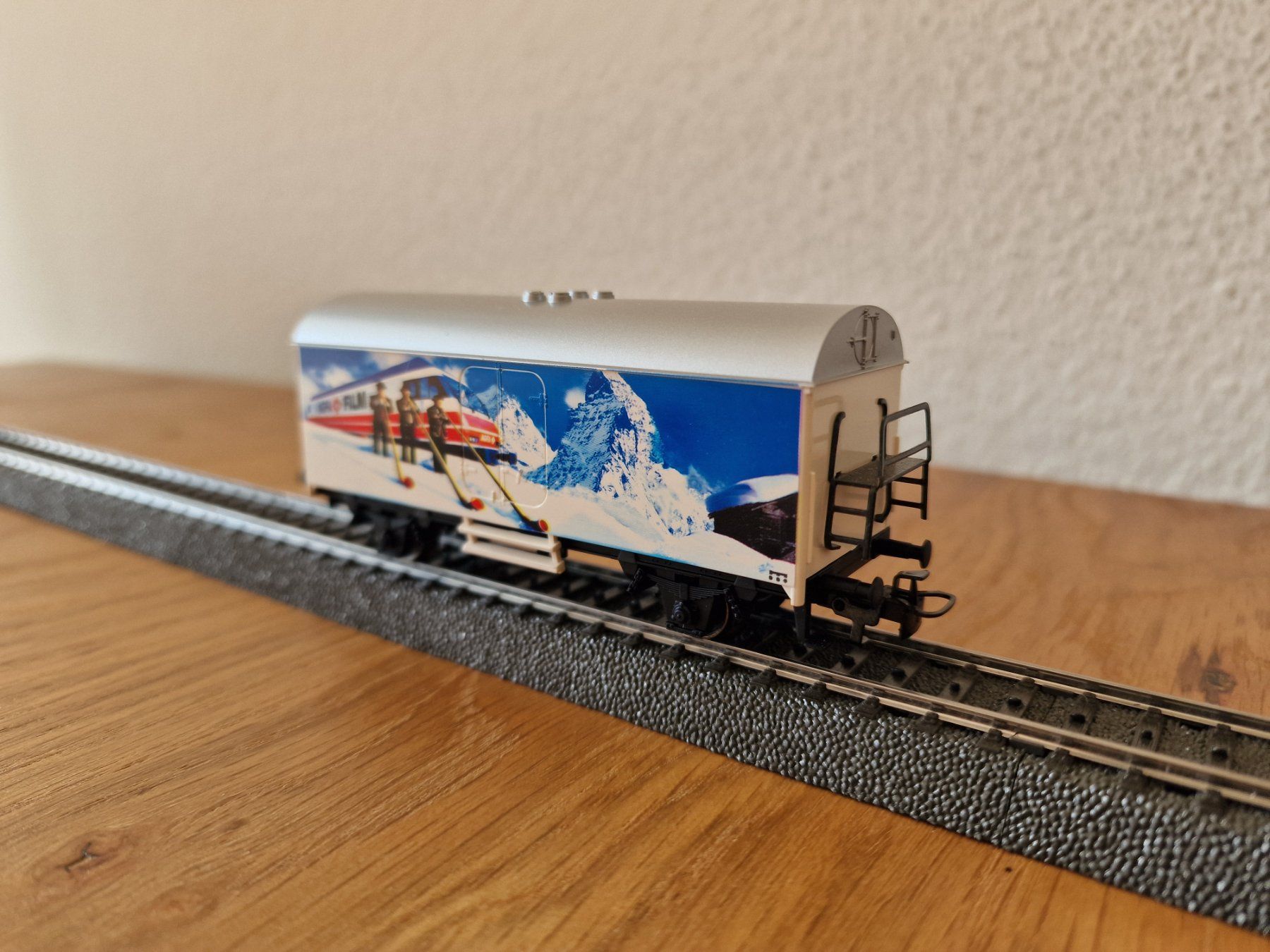 Märklin Modelleisenbahnen: Märklin Sonderwagen AGFA H0 – Gebraucht aus Matten b. Interlaken von lor_hr9w 2