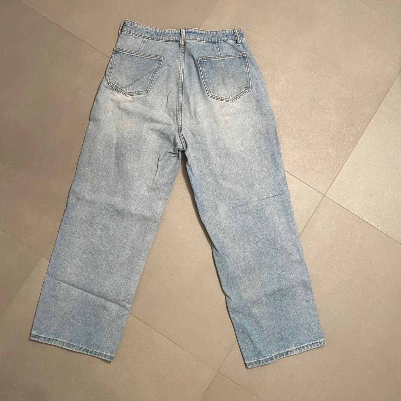 Jeans: Jeans unisex – Usato da Lausanne venduto da naranjo 1