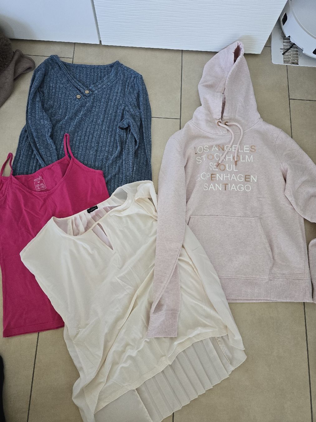 Lots de vêtements: XXL Kleiderpaket - Grösse M – D'occasion à Rickenbach b. Wil par Beautiful.Things 5