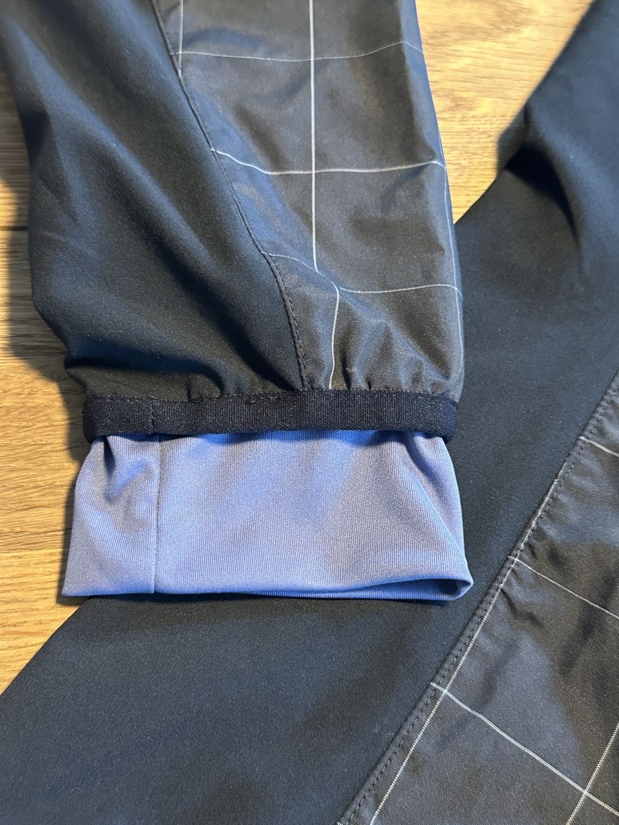Adidas Giacche: ADIDAS Running Jacke Gr. 40 – Nuovo (secondo la descrizione) da Windlach venduto da Binchen0 2