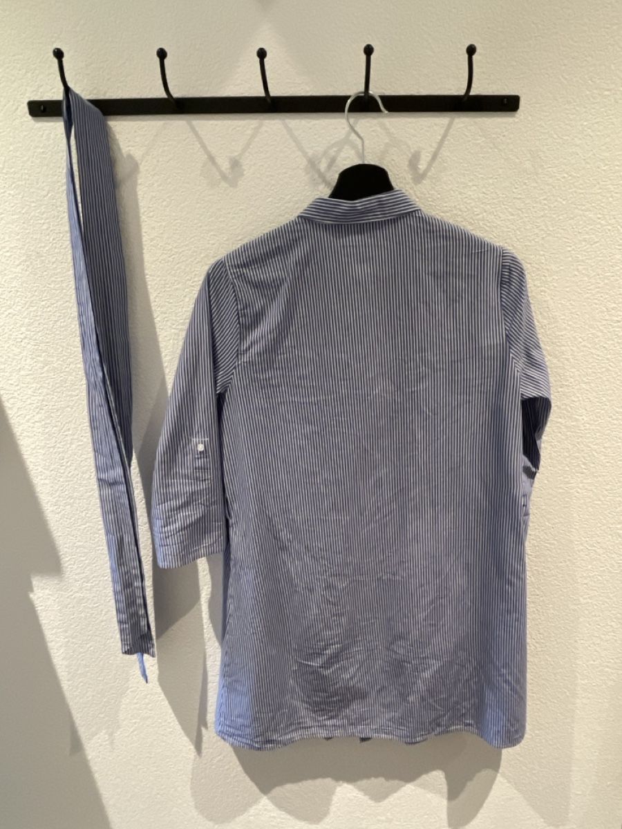 H&M Kleider: Blau-weiss gestreiftes Hemdkleid von H&M – Gebraucht aus Schmitten FR von Monei19 1