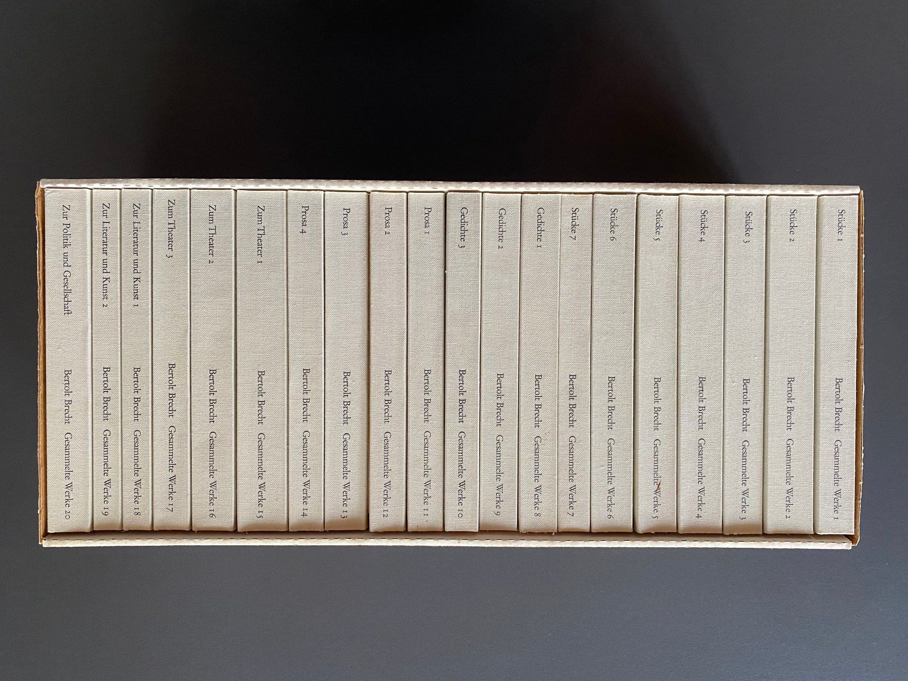 Libri: Werkausgabe Bertold Brecht  Suhrkamp Verlag, 1968 – Nuovo (secondo la descrizione) da deitingen venduto da popcorn02