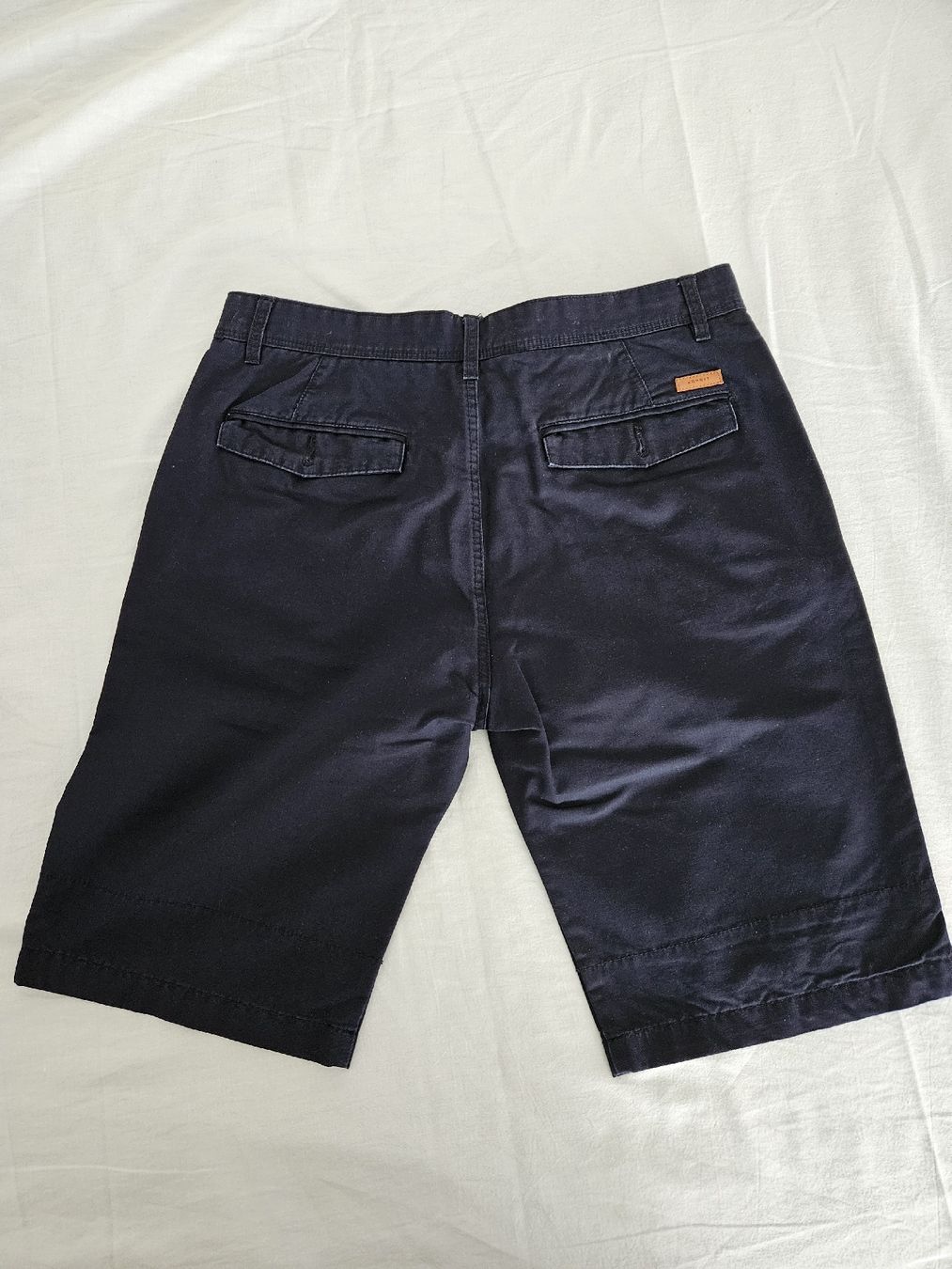 Esprit Hosen: Herren Shorts Grösse 33 (Esprit) – Gebraucht aus Horgen von Modena0 2