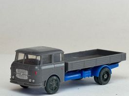 GB3-  DDR Modell Pritsche Robur grau/blau
