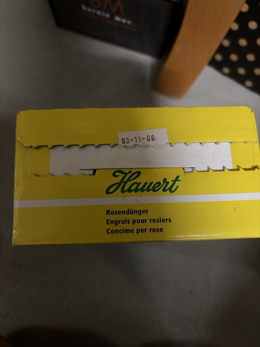 Spandiconcime: Hauert Rosendünger 1 kg  – Usato da Buonas venduto da lililou2 4