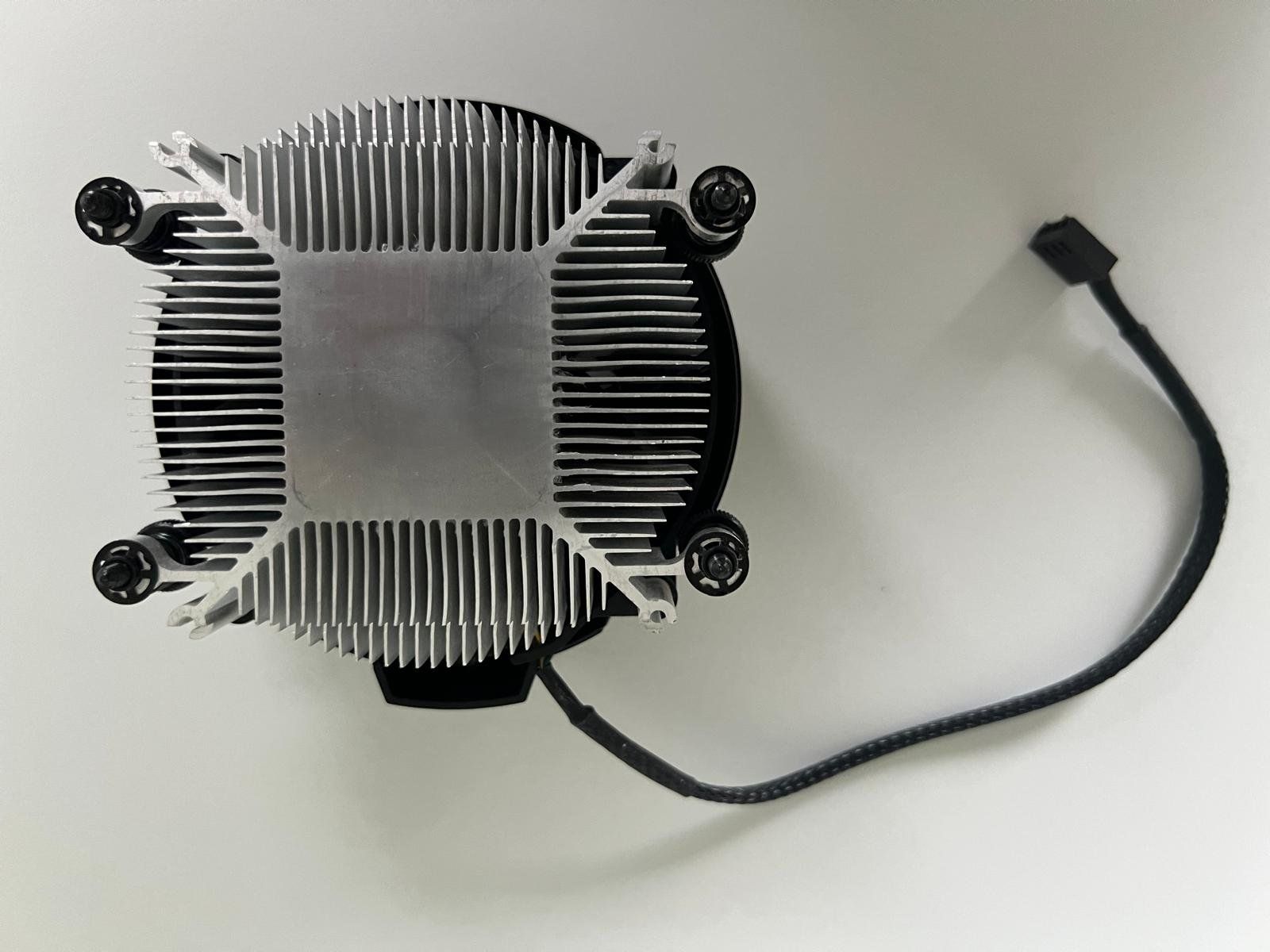 PCs: Original-Lüfter von AMD AM4 – D'occasion à Innertkirchen par Gontschar 3