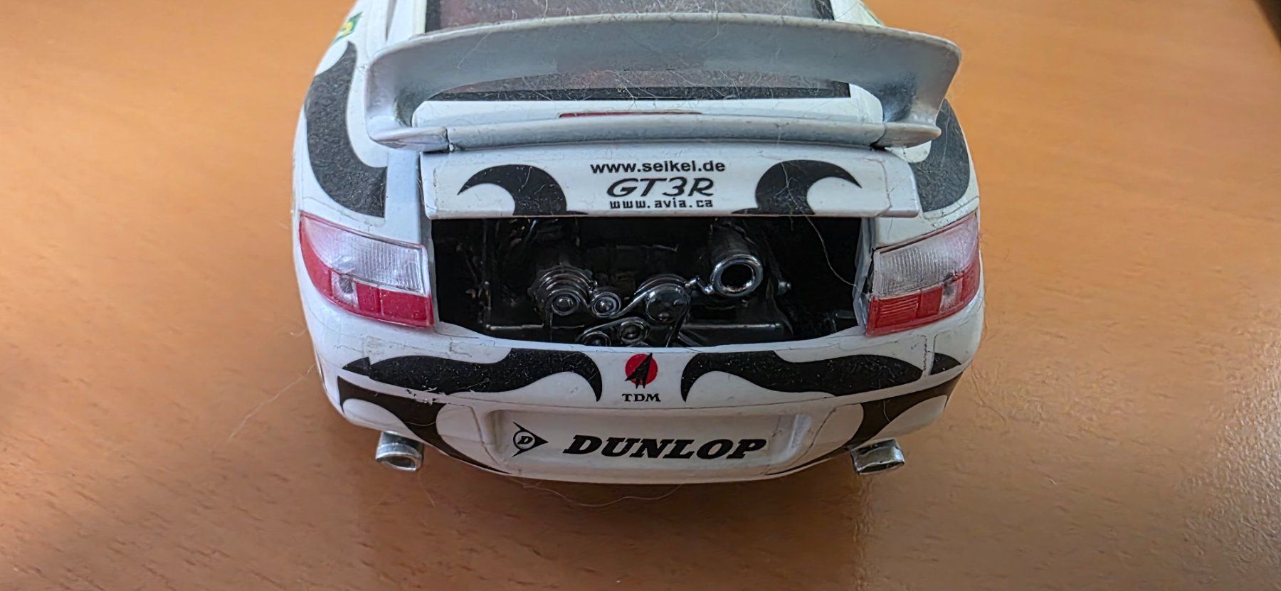 Porsche Modellini d'auto: Porsche 911 Carrera 1997 1/18 – Usato da Unterkulm venduto da Spaescu 3