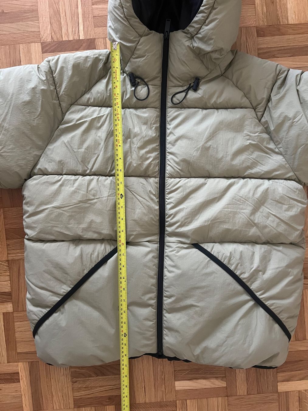 Giacche: Warm Winter Puffer Jacket, Unisex - Size L – Usato da Balerna venduto da gua_65n2 3
