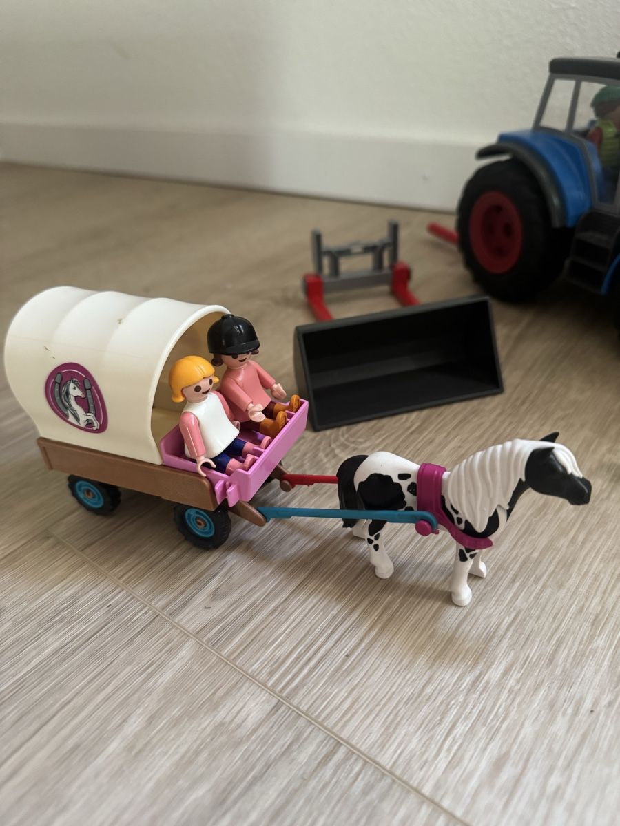 Playmobil Giocattoli: Playmobil Bauernhof Set mit Traktor und Tieren – Usato da Fehraltorf venduto da portas6 7