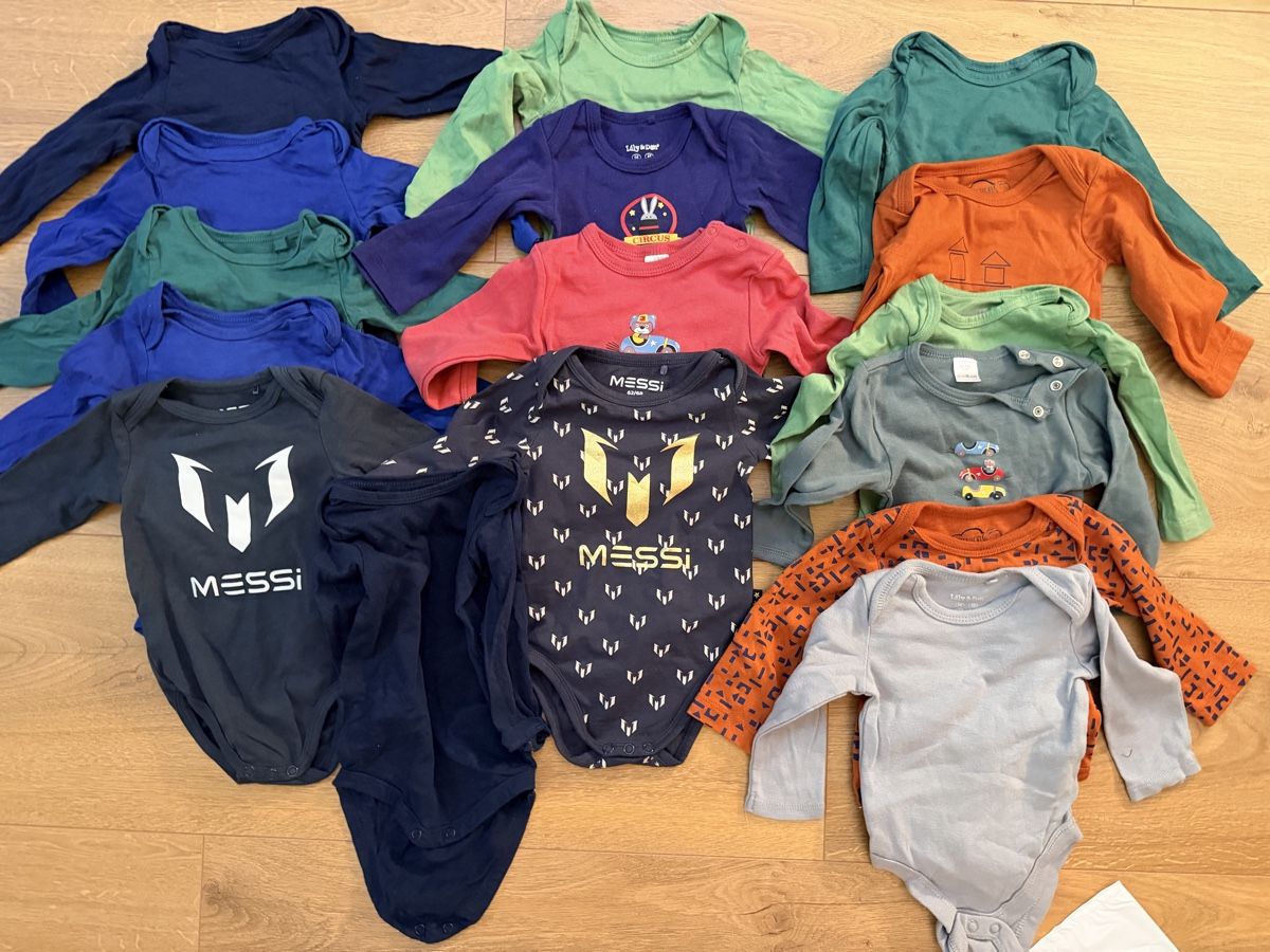 Kleiderpakete & -sets: 16 body 62/68  – Gebraucht aus La Neuveville von mypinguin 1