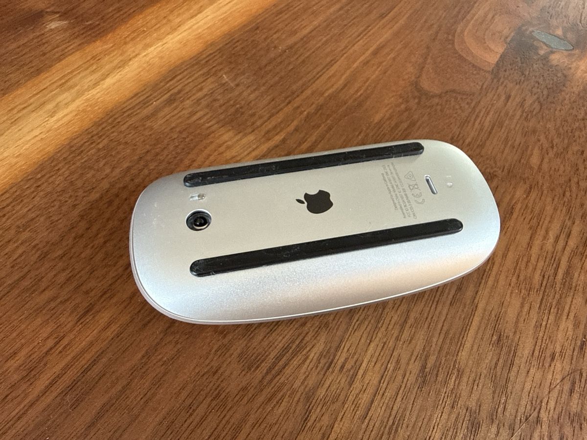 Apple Maus: Apple Magic Mouse Model A1657 – Gebraucht aus Bern von 4KSzxrEjtKm 2