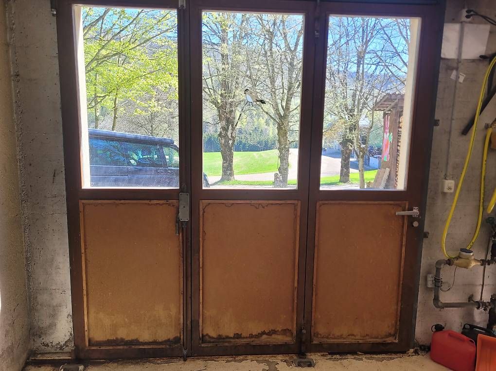 Portes: 1 Porte de Garage accordéon – D'occasion à Le Pâquier NE par loco-2000 1
