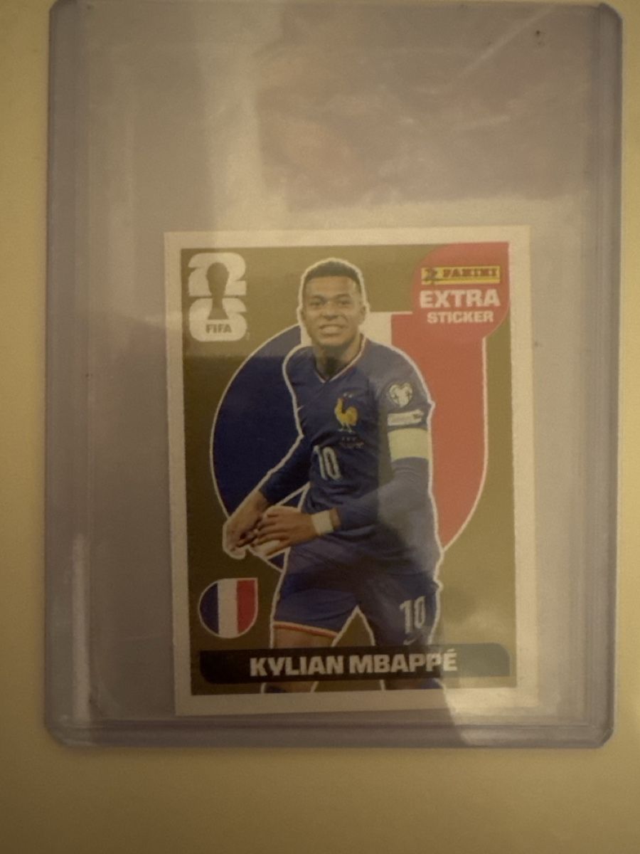 Panini Carte collezionabili: Panini extra sticker Kilian Mbappé gold – Nuovo (secondo la descrizione) da Grand-Lancy venduto da mat_l672