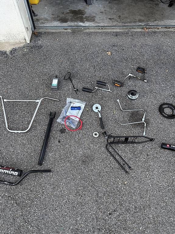 Parti ricambio per ciclomotori: Diverse töffli teile – Usato da Solothurn venduto da desmo22 1
