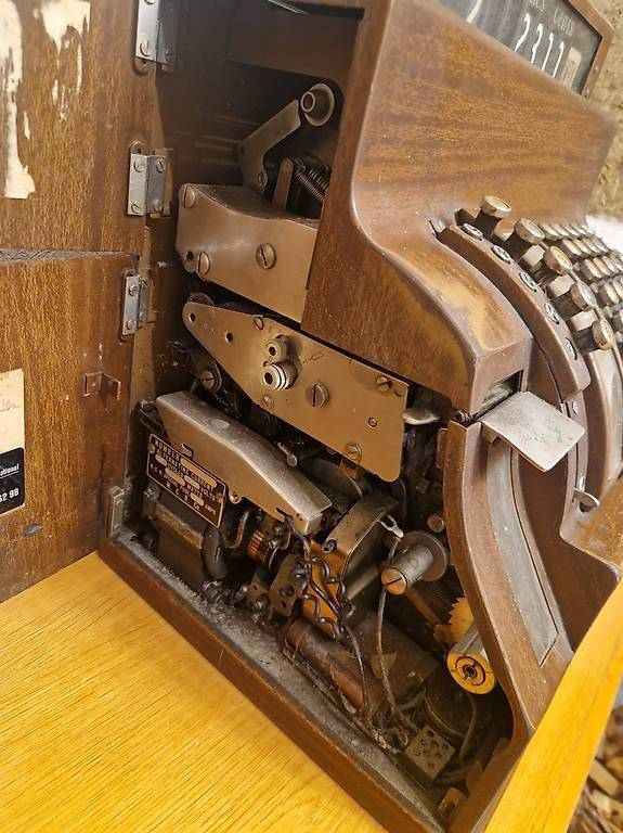National Kassen: Caisse enregistreuse National ancienne – Gebraucht aus Ste-Croix von gfamily 1