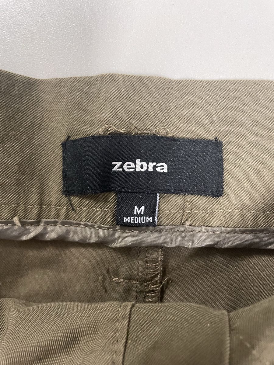 Zebra Pantaloni: Hose zebra Grösse M mit Gürtel – Usato da Urdorf venduto da Anassor 3