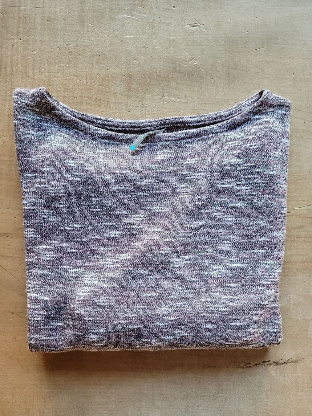 Pullover & Sweatshirts: Leichter Strickpullover, Pullover von Color Thread – Gebraucht aus Zürich von Engiadinabassa
