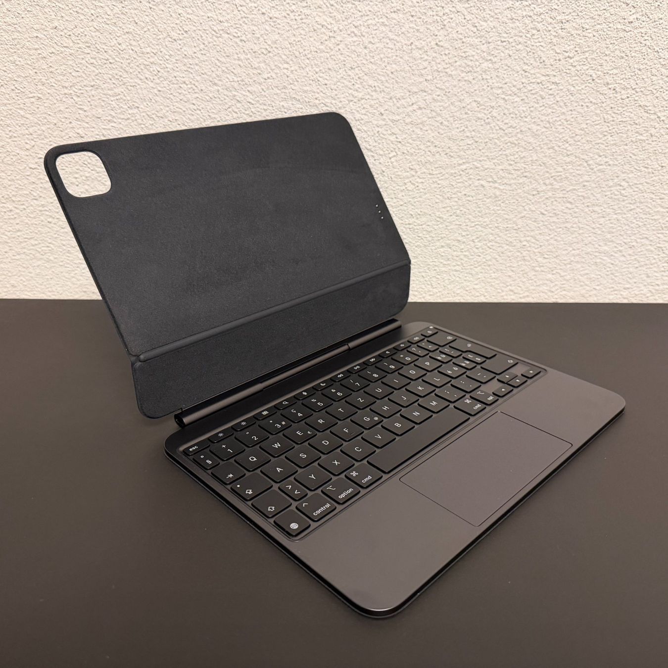 Apple Tastaturen: Apple | Magic Keyboard | CH Layout | Schwarz | AppleCare+ – Neu (gemäss Beschreibung) aus Tägerwilen von Skillet 2