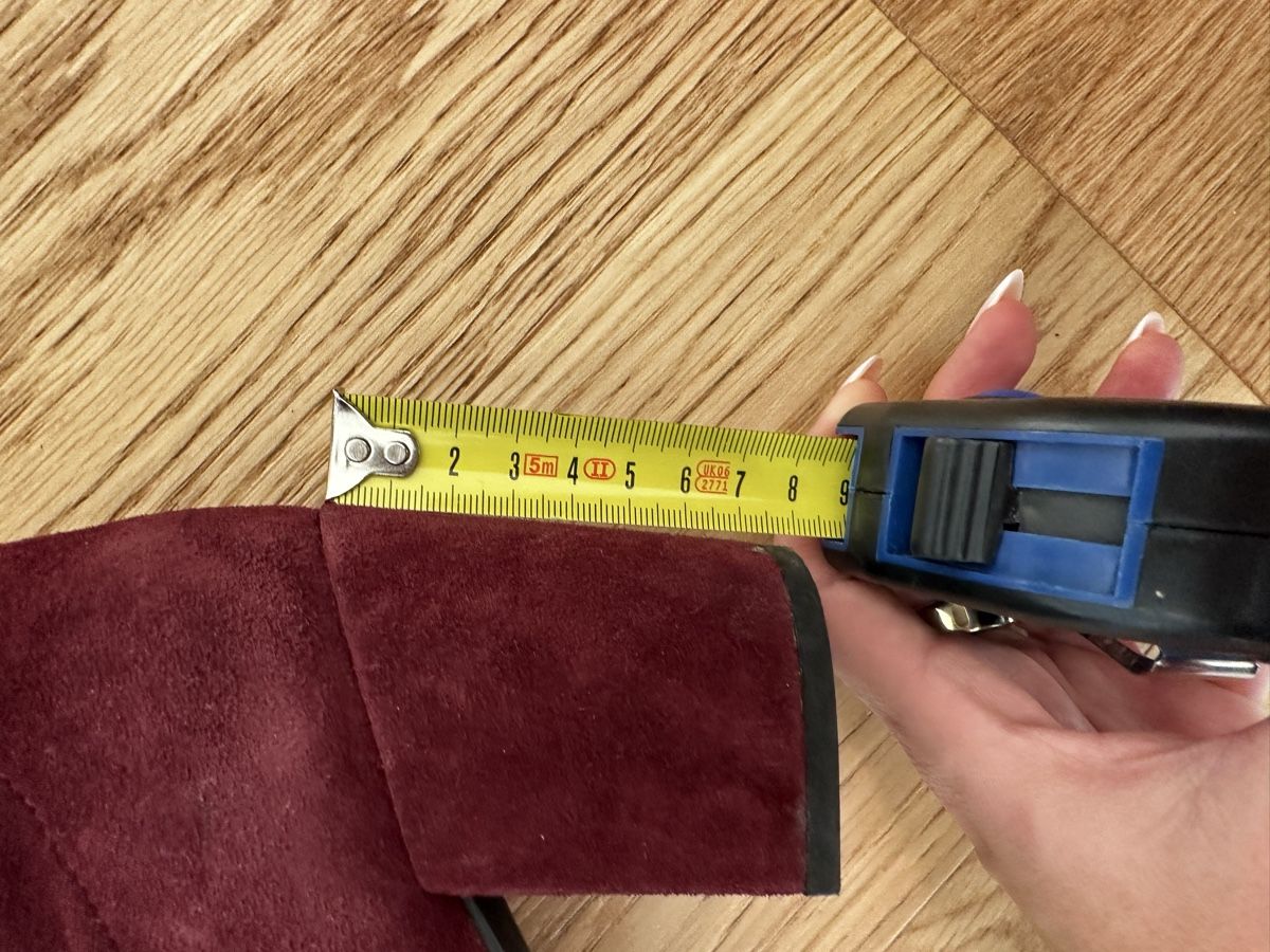 Scarpe da donna: Bottes cuissardes 37.5 – Nuovo (secondo la descrizione) da La Croix (Lutry) venduto da secondhandZara 1