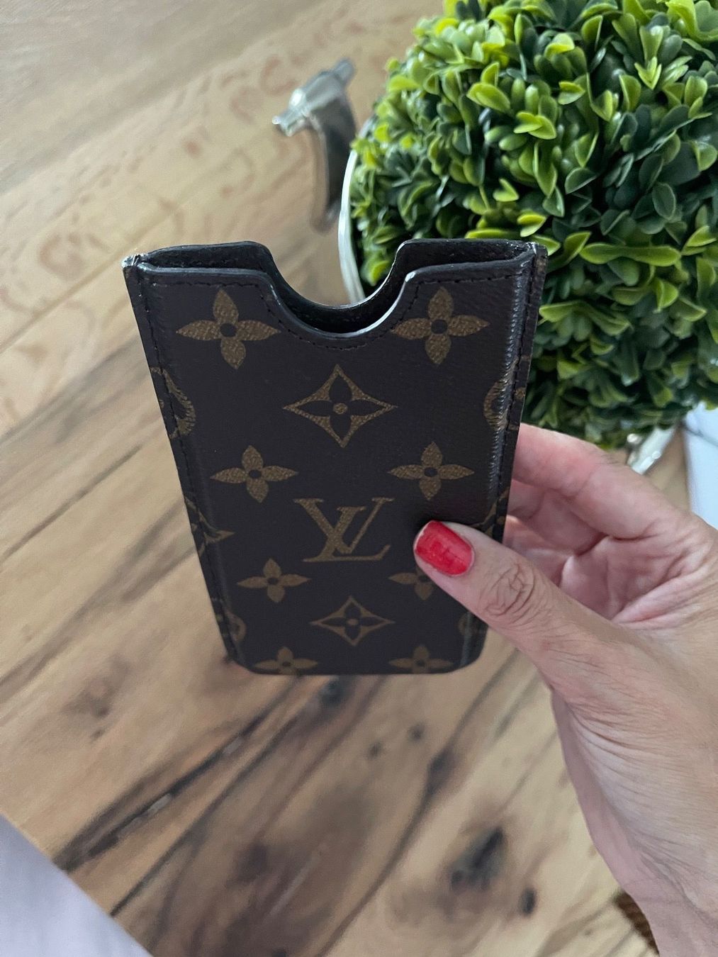 Louis Vuitton Altro in  Abbigliamento & Accessori: LOUIS VUITTON Smartphone Etui – Usato da Winkel venduto da Luxtime 6
