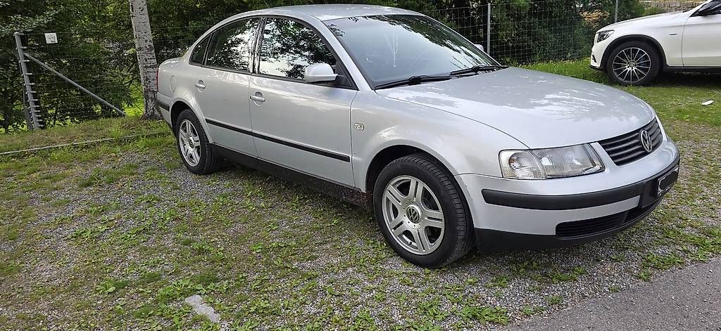 Autos: VW PASSAT 1.8 – D'occasion à Gossau ZH par BMW-PerformanceG80 4