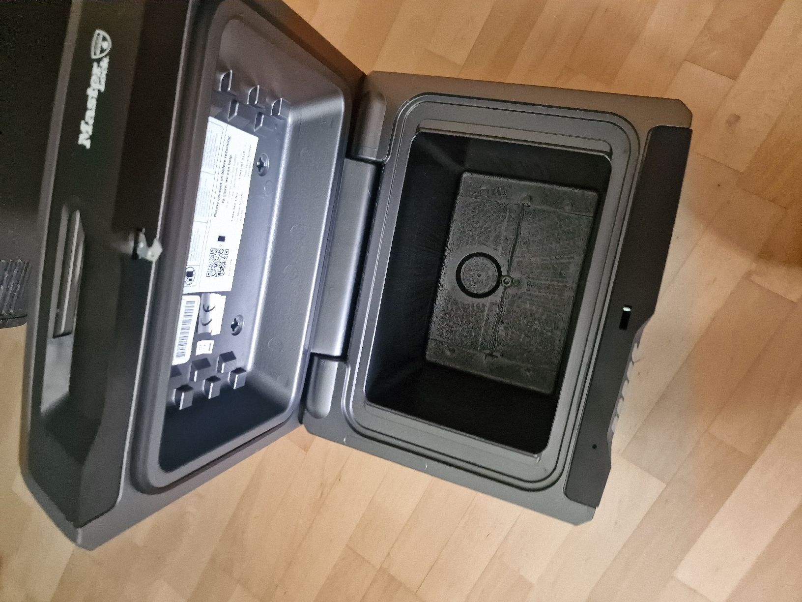 Casseforti: Master Lock Wassertresor/Dokumententresor - Top Zustand! – Nuovo (secondo la descrizione) da Eschenbach LU venduto da Tillfarine 2