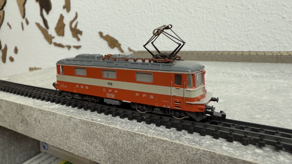 Trix Modellini di ferrovie: Minitrix Re 4/4 Swiss Express Spur N – Usato da Schlieren venduto da rat_lq6b 5