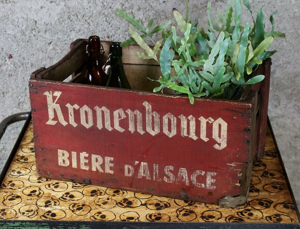 ADELSHOFFEN La Bière Fine d'Alsace : Plaque émaillée plate à oreilles