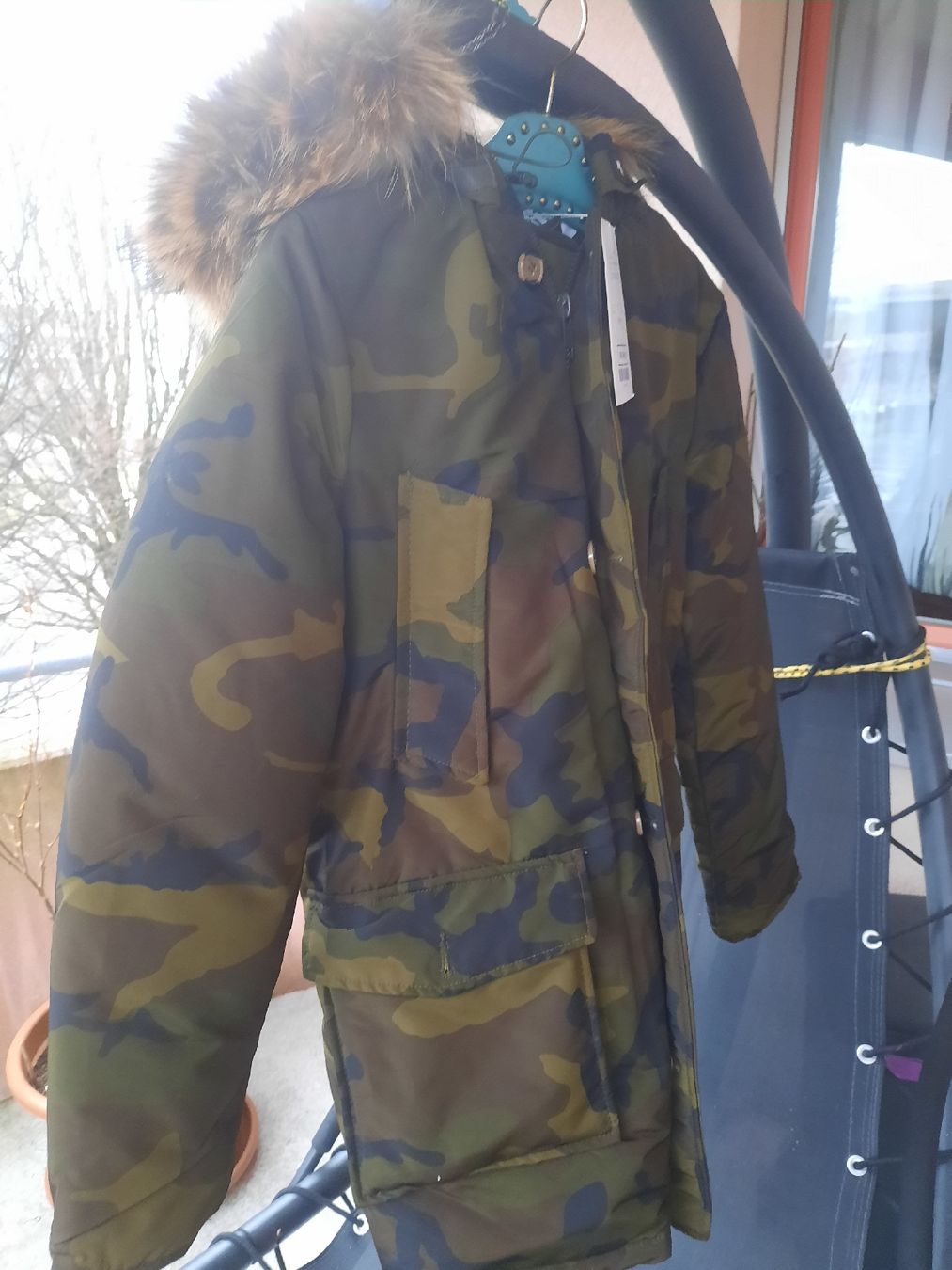 Giacche: Winterjacke mit Echtpelz, Grösse S, Camouflage Muster – Nuovo e nell'imballaggio originale da Däniken SO venduto da Tamysshopy 1