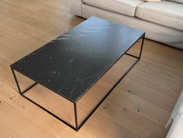 Couchtisch Marmor schwarz Metallgestell