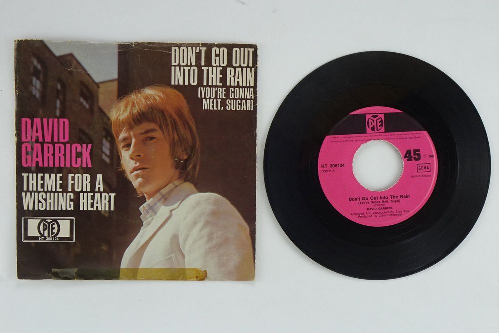 Garrick David - Don't Go Out Into The Rain b/w Theme For A.. (Gebraucht ...