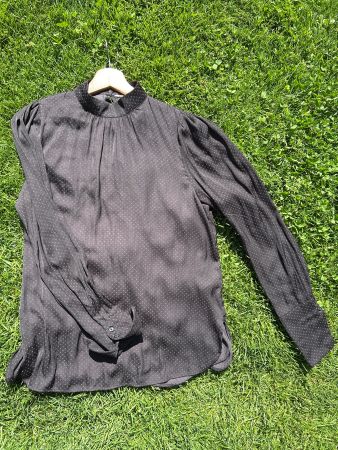 Schwarze Bluse mit Pünktchenmuster, Gr. 40, elegant