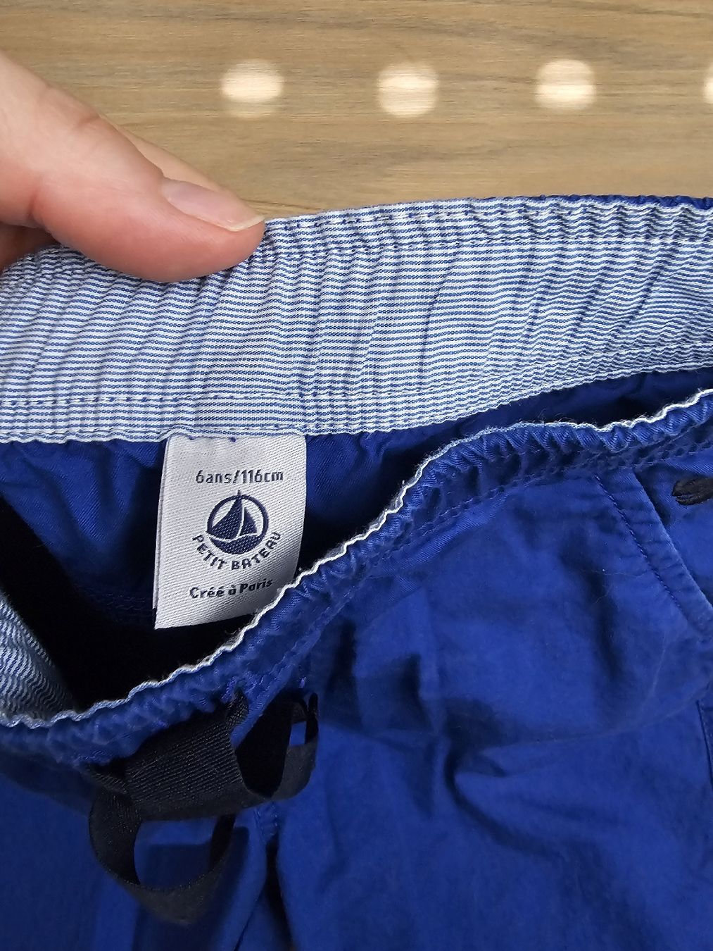 Pantaloni: Stoffhose Petit Bateau royalblau – Usato da Buch am Irchel venduto da Potzblitz2 2