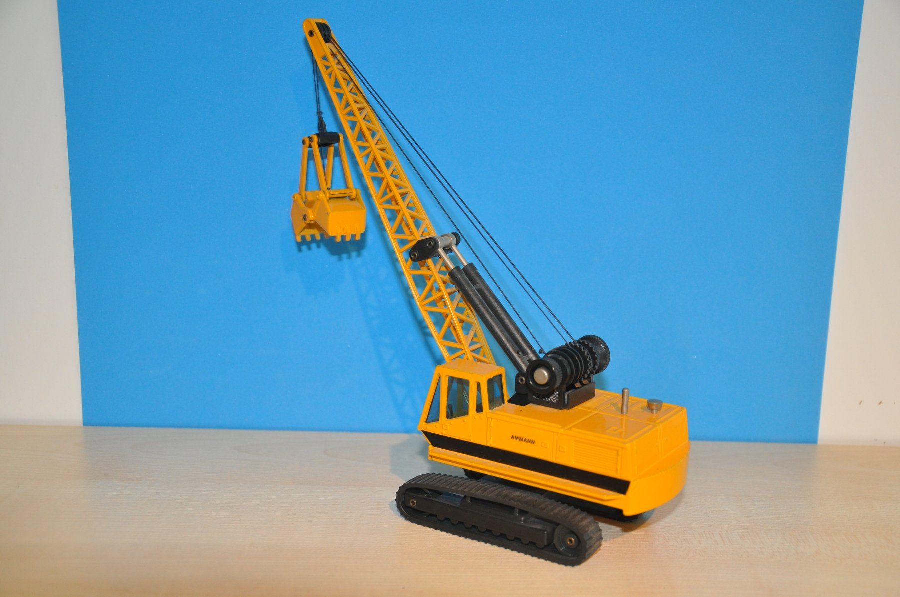 Caterpillar Kit di modellismo & Modellini statici: CAT Bagger mit Greifer – Usato da Mitlödi venduto da worker04 1