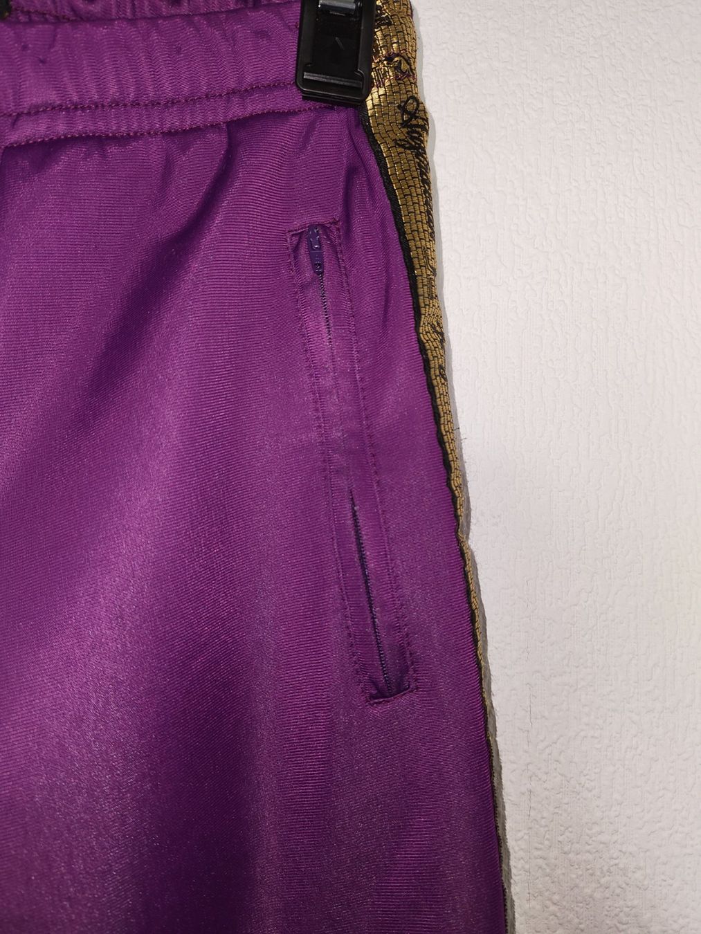 Pantaloni: Pantalon Australian Violet & doré – Usato da Plan-les-Ouates venduto da DALBAC 4