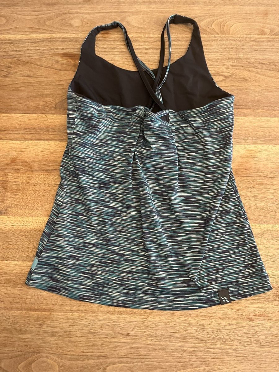 Lotti di vestiti: Sportkleidung Grösse S-M – Usato da Weesen venduto da D0101D 5