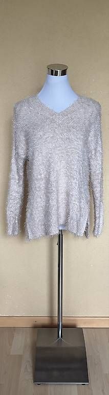 Pullover & Sweatshirts: Flauschiger Pullover  – Gebraucht aus Alterswilen von lyd_dsn2 1